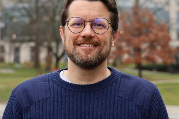 Headshoot of Eben Kenah